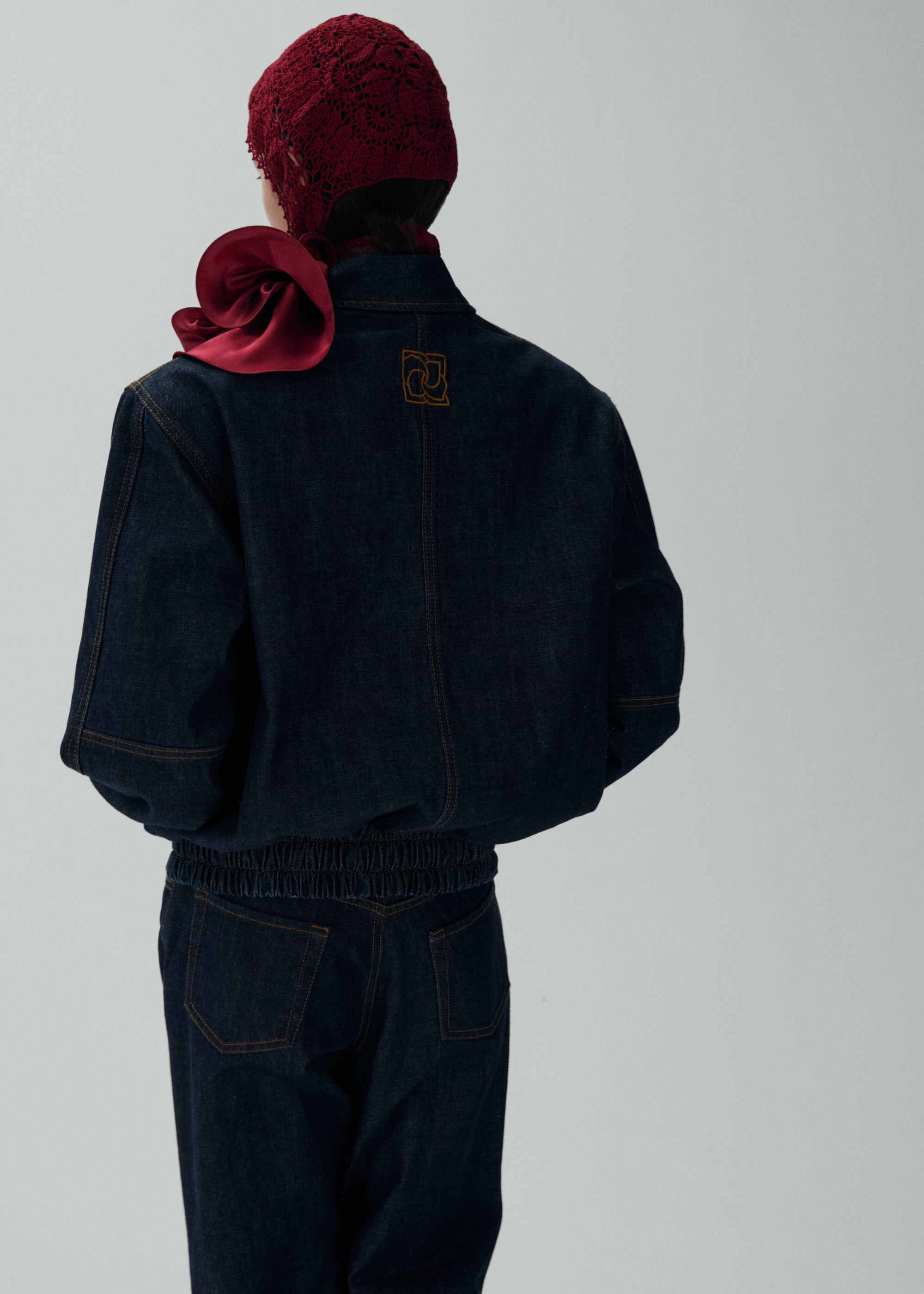 Low waist straight leg denim in navy - 4