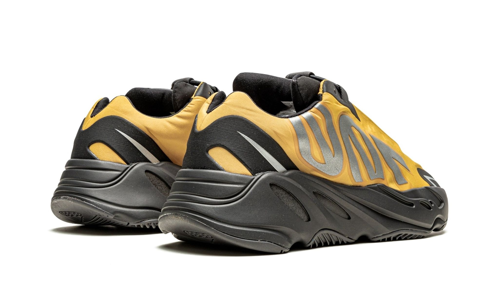 Yeezy 700 MNVN "Honey Flux" - 3