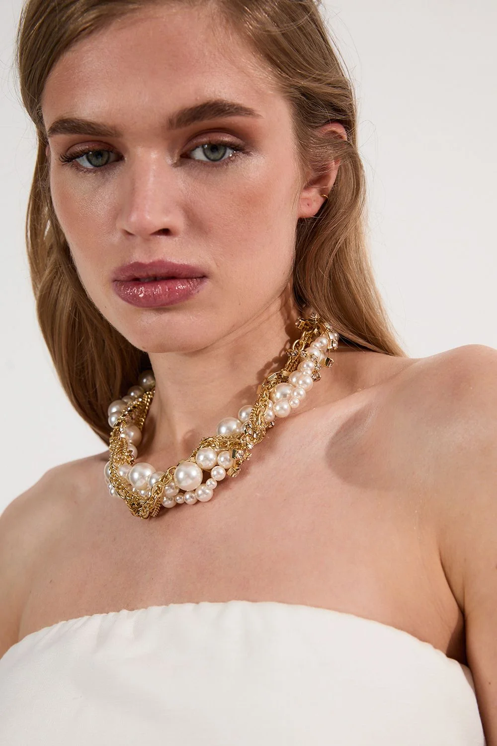 Gold Chain Woven Pearl And Diamante Statement Necklace - 1