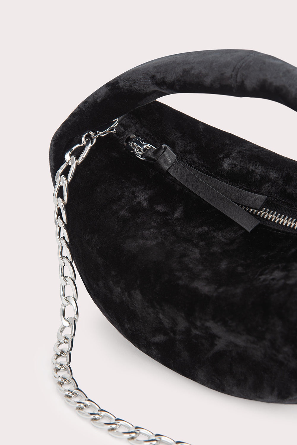 【送料&関税込】By Far Baby Cush Black Crushed Velvet Handba BY FAR Baby Cush Black Crushed Velvet | REVERSIBLE