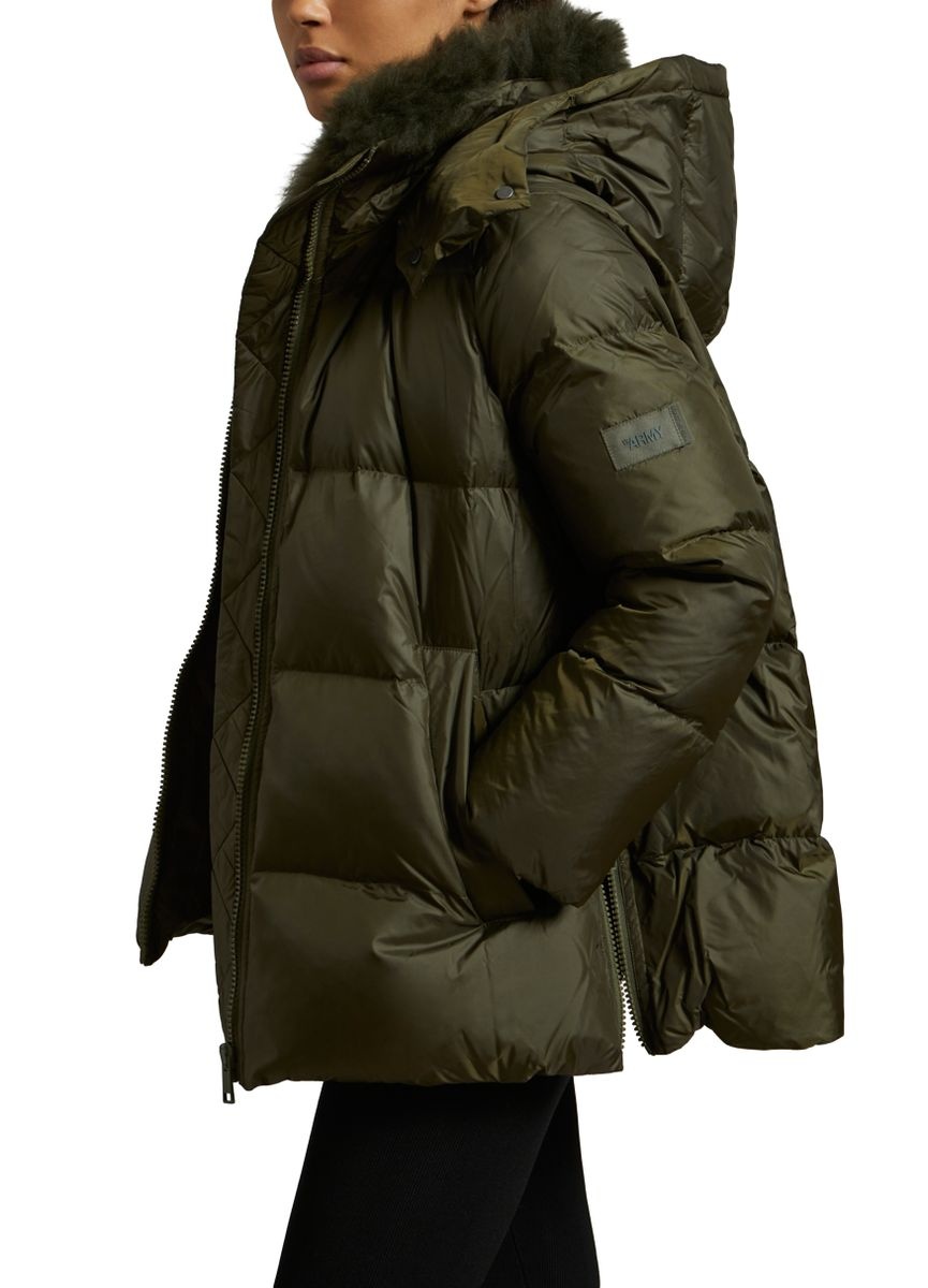 A-line puffer jacket made from a water-resistant performance fabric with a long-haired lambswool col - 5