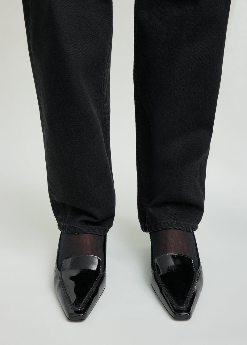 TOTEME Patent loafer pumps black outlook