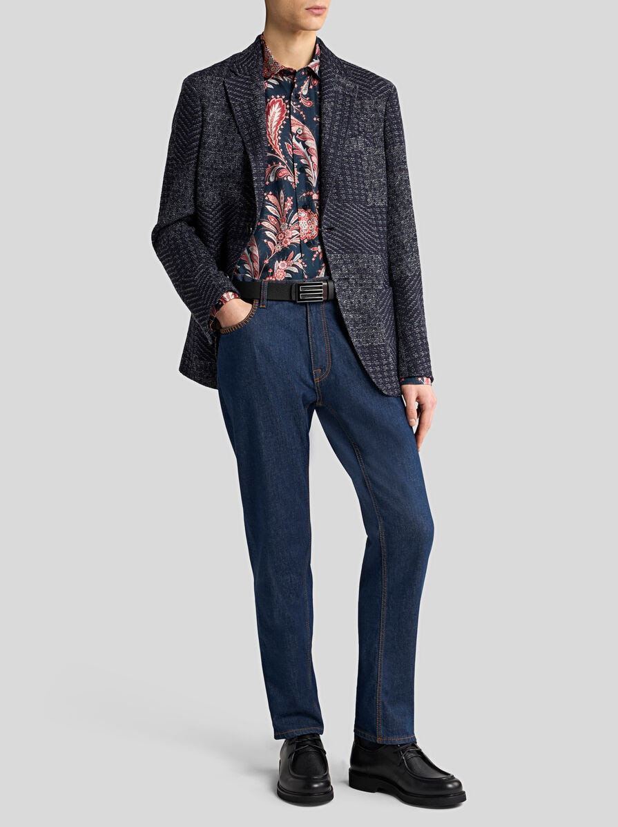 REGULAR-FIT JEANS WITH STITCHING ON FRONT POCKETS - 4