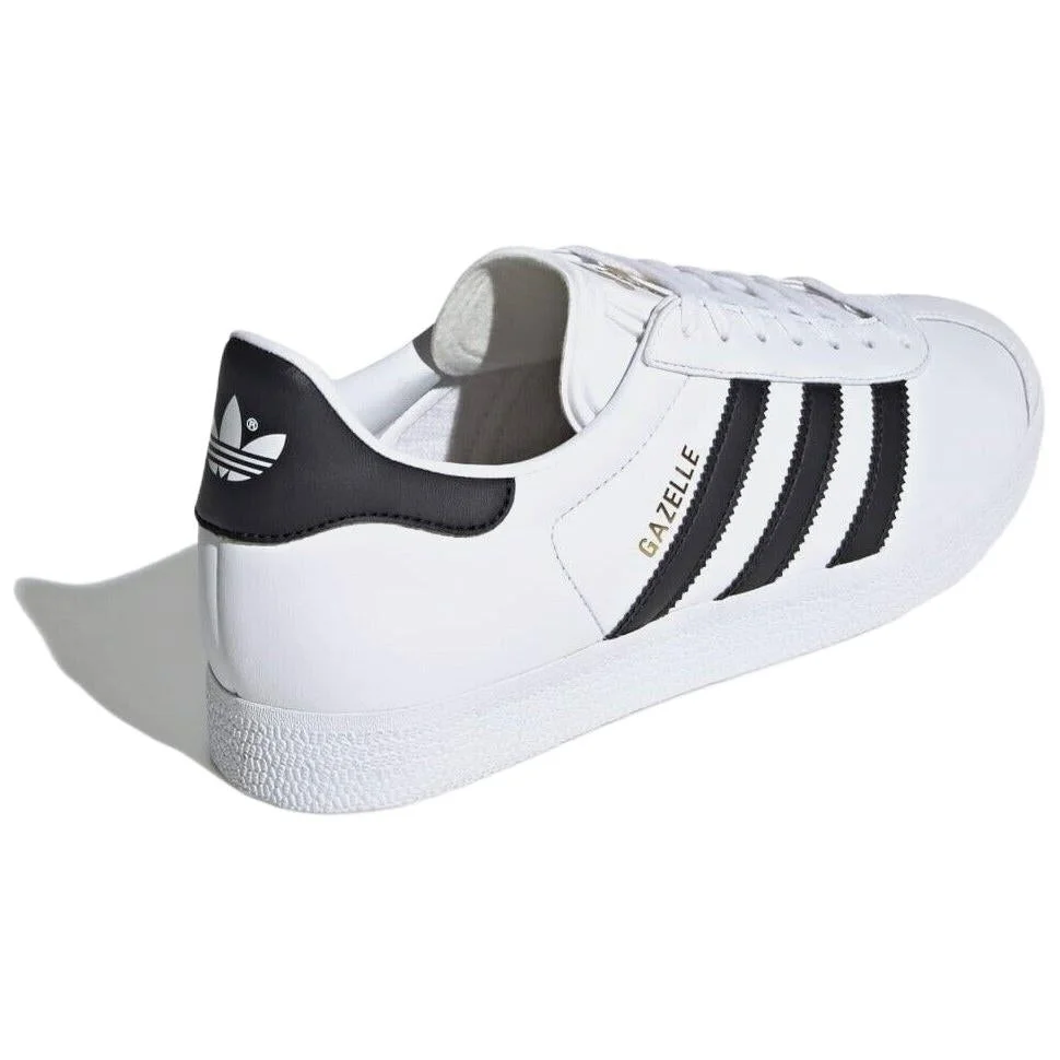 adidas gazelle silver green womens adidas Womens Blanc Shoes 9 main image 0