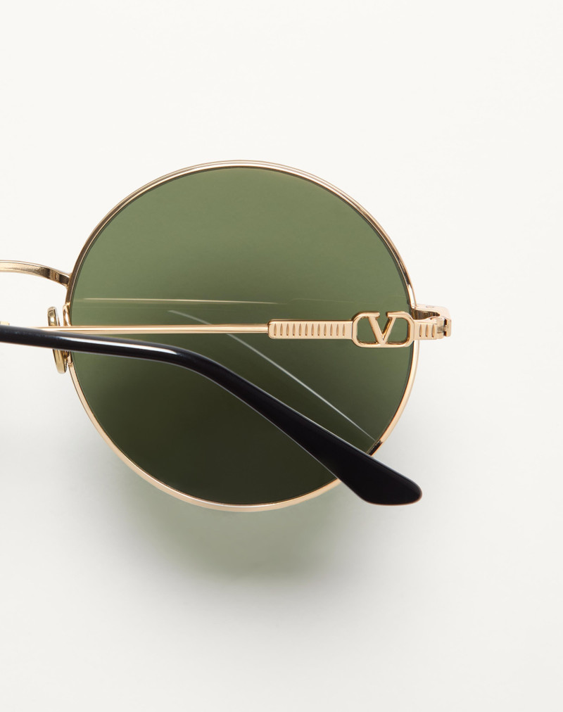 ROUND OVERSIZED METAL FRAME 6