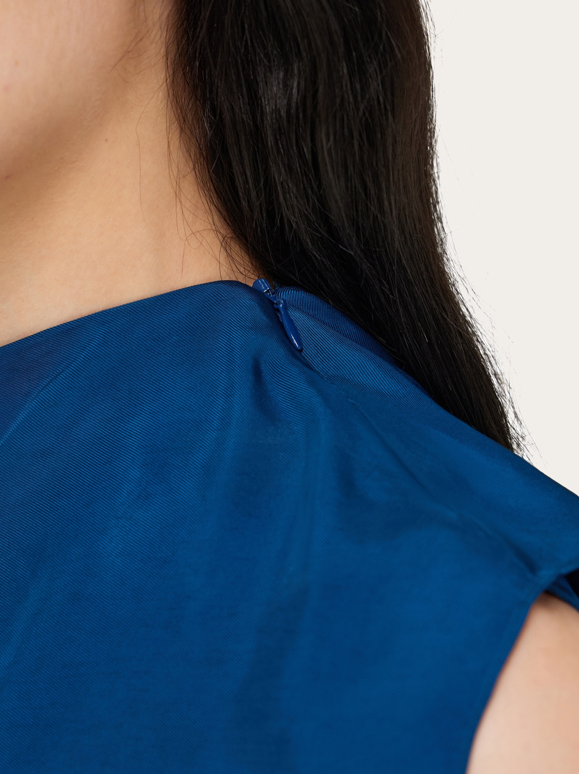 Viscose top with cape detail - 6