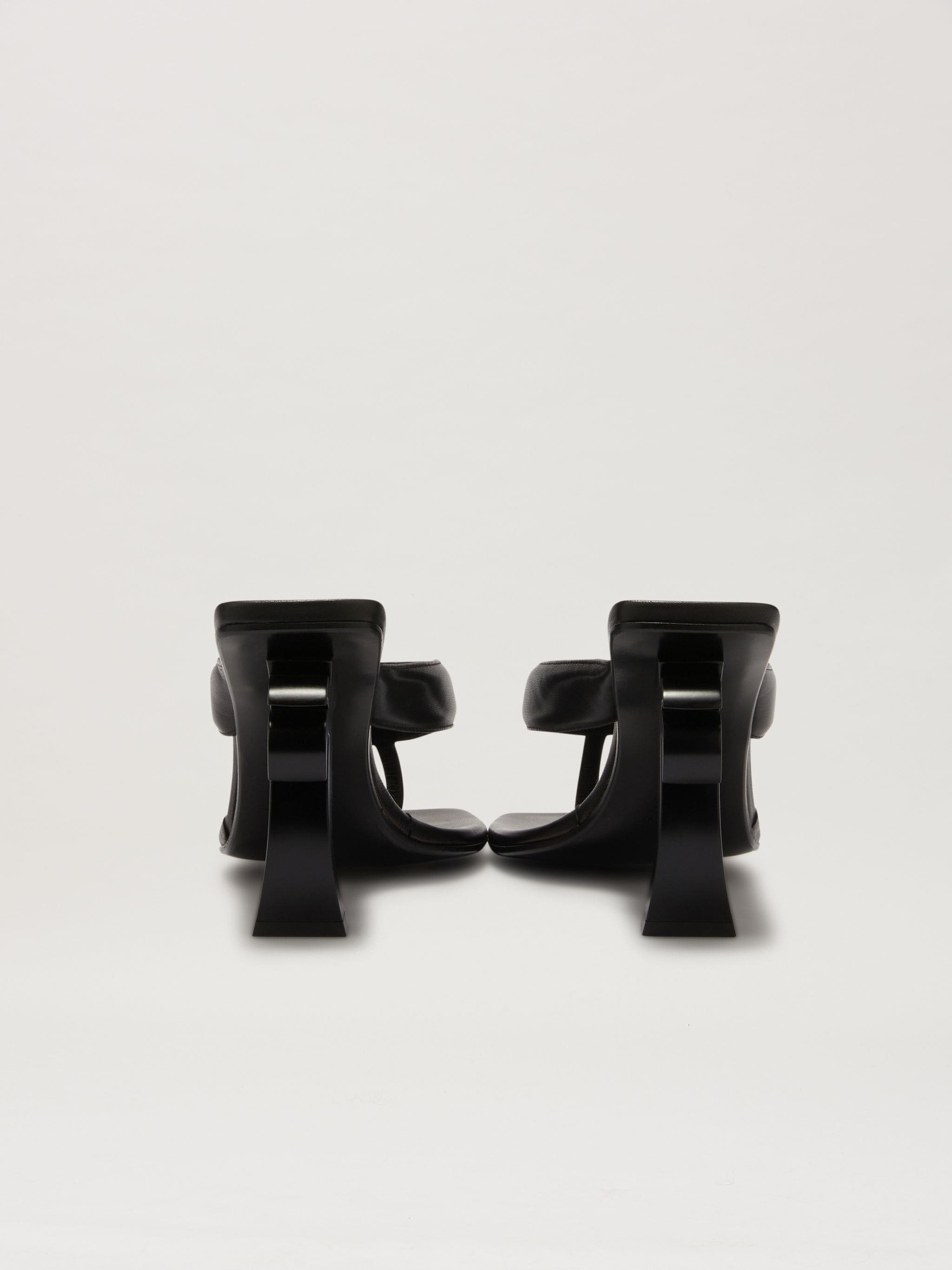 Tong Palm Heel - 3