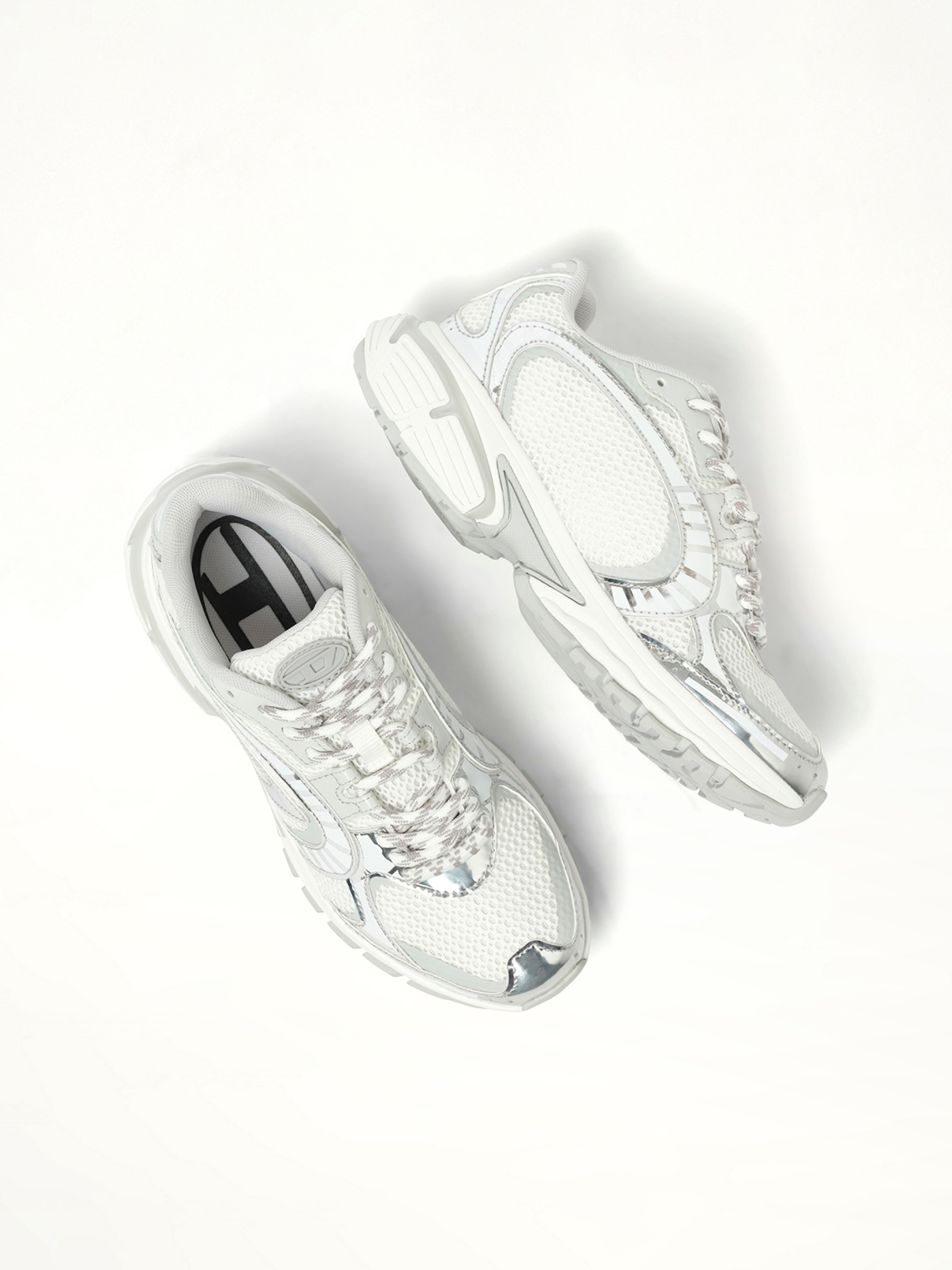 S-PRO-V-DENSE Low Sneaker in White/Silver - 4