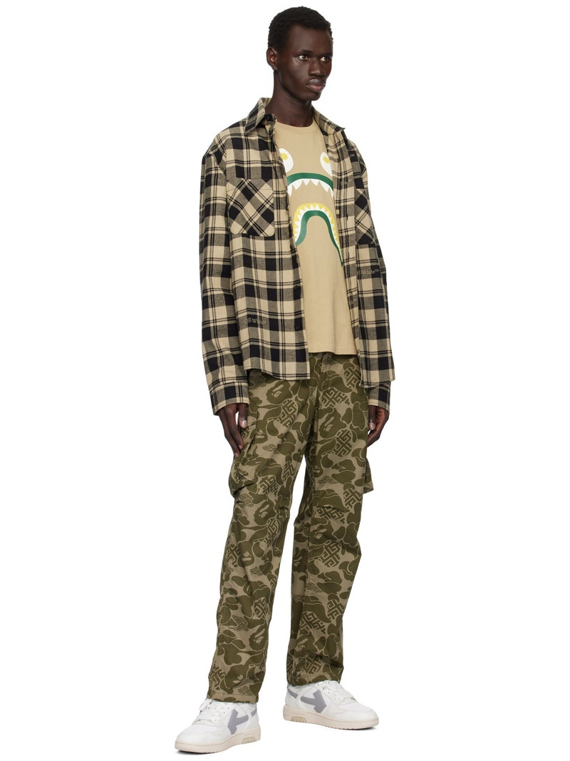 A BATHING APE® Beige Colors Shark Ponr T-shirt outlook