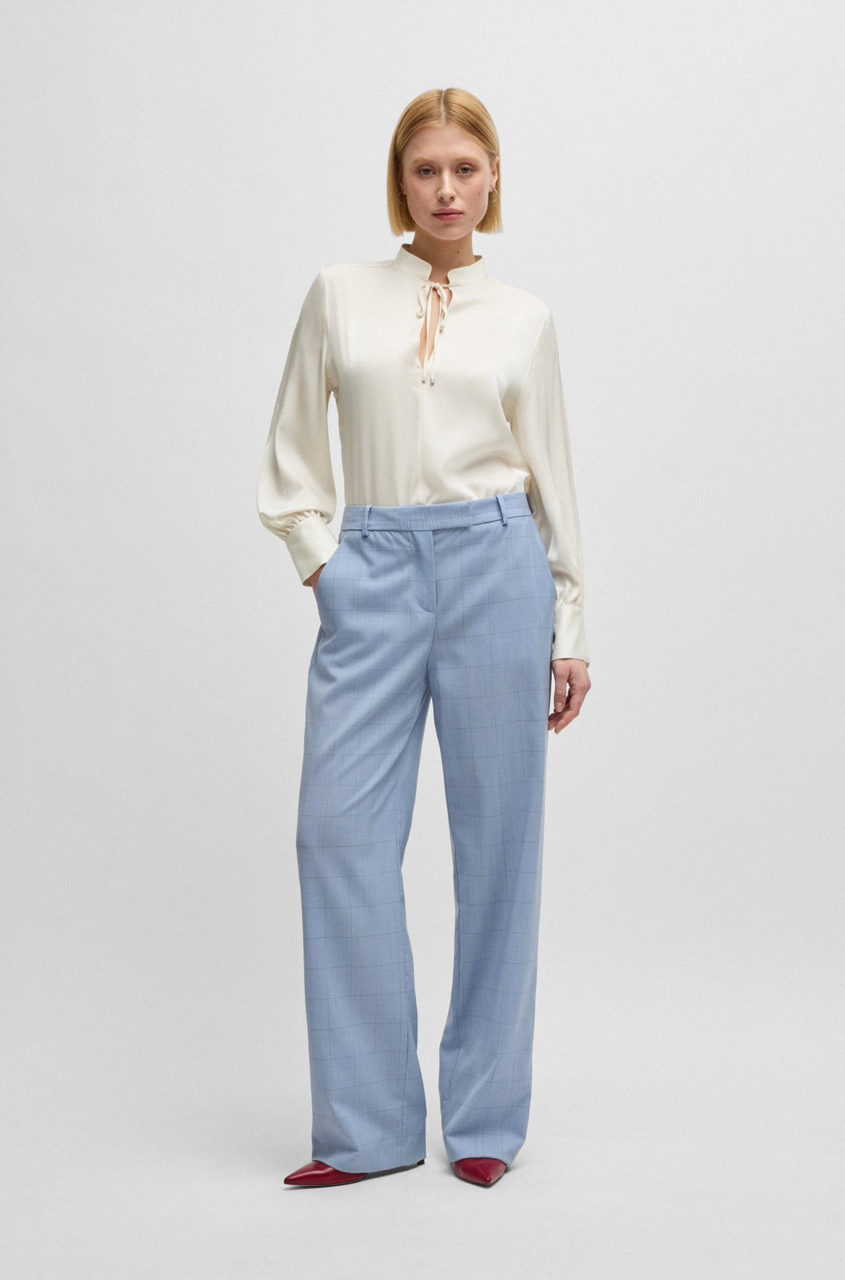 RELAXED-FIT BLOUSE IN STRETCH SILK WITH KEYHOLE NECKLINE - 3