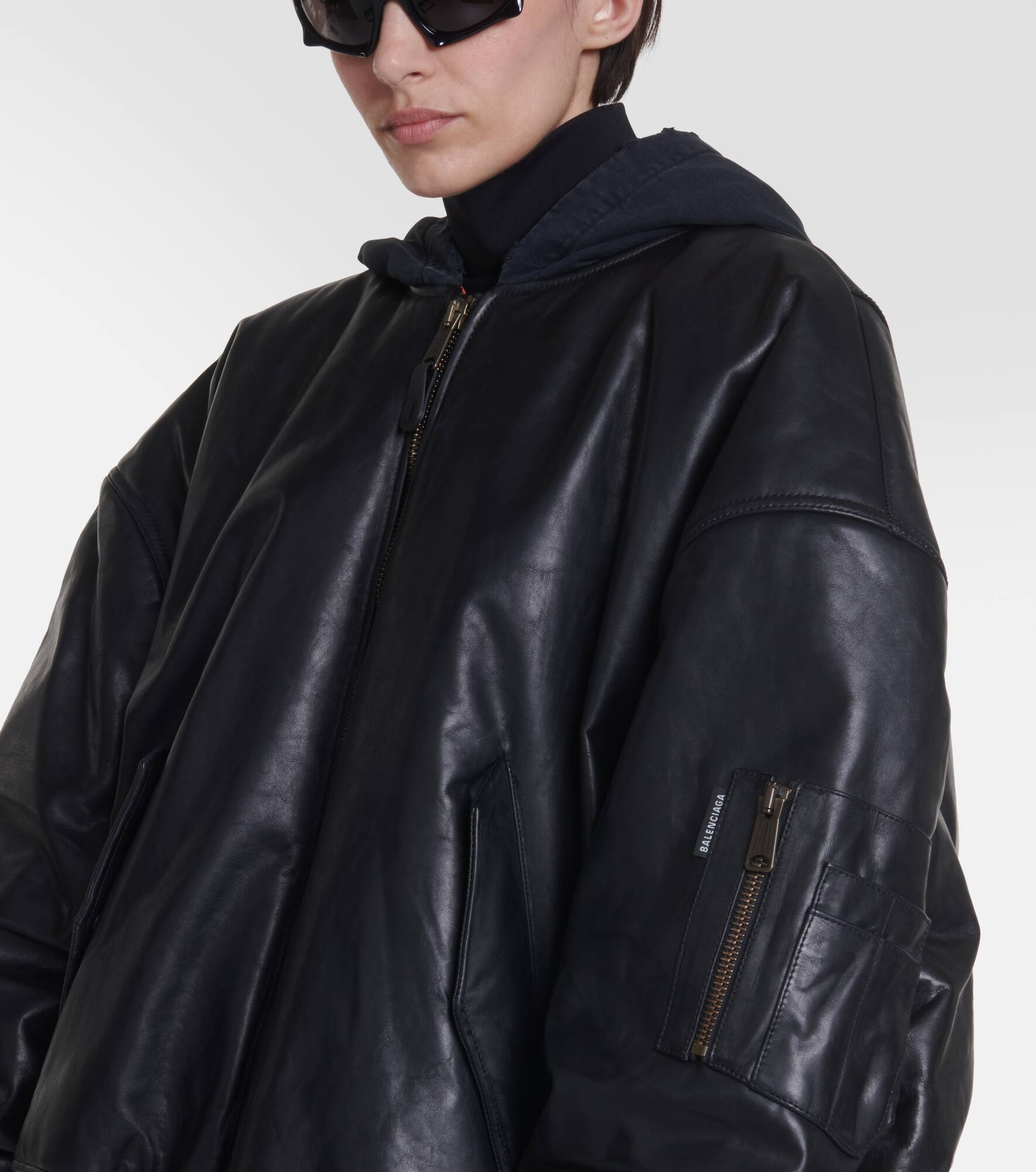 Oversized leather bomber jacket - 4