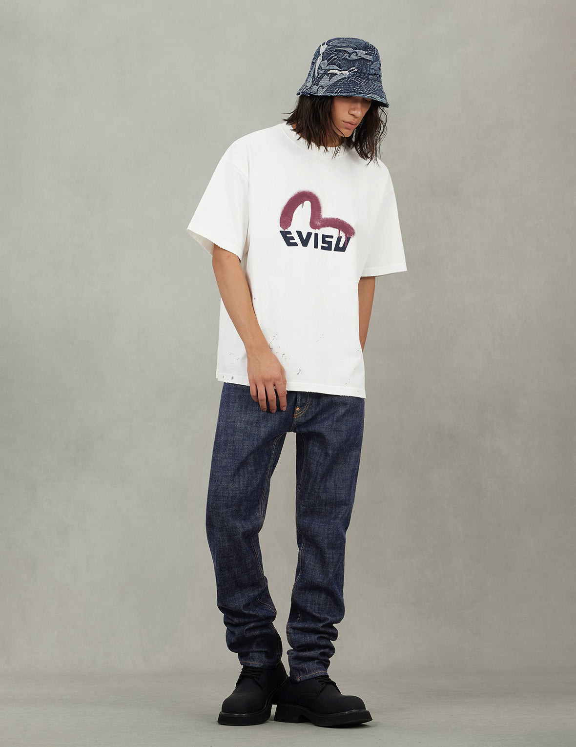 Graffiti-Style Seagull and Logo Print Relax Fit T-Shirt - 5