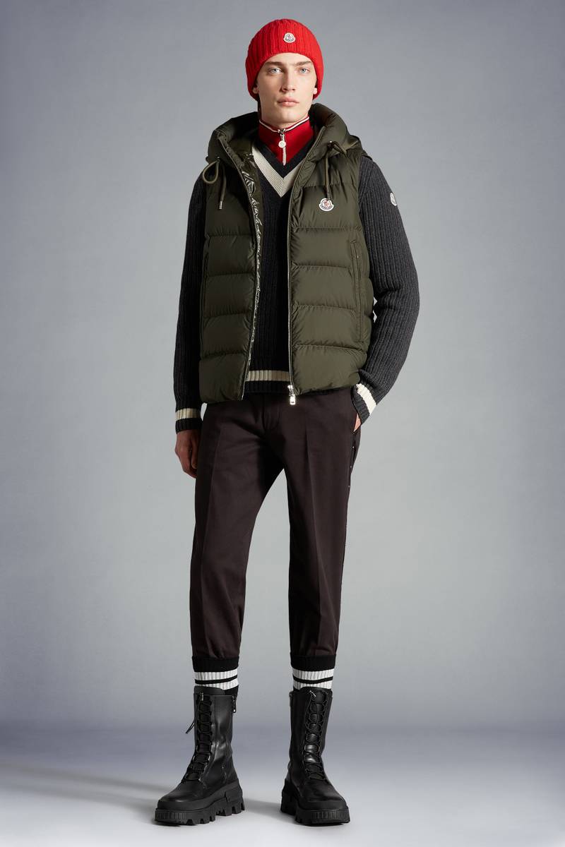 Moncler Cardamine Down Vest outlook