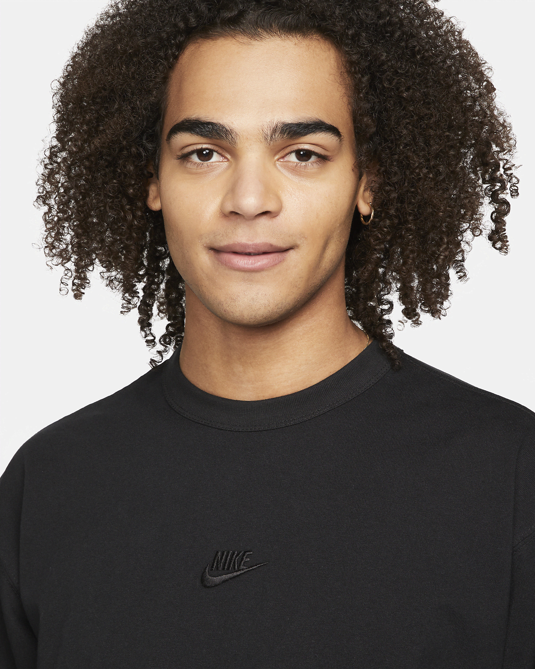 Nike Sportswear Premium Essentials Men's Long-Sleeve T-Shirt - 3