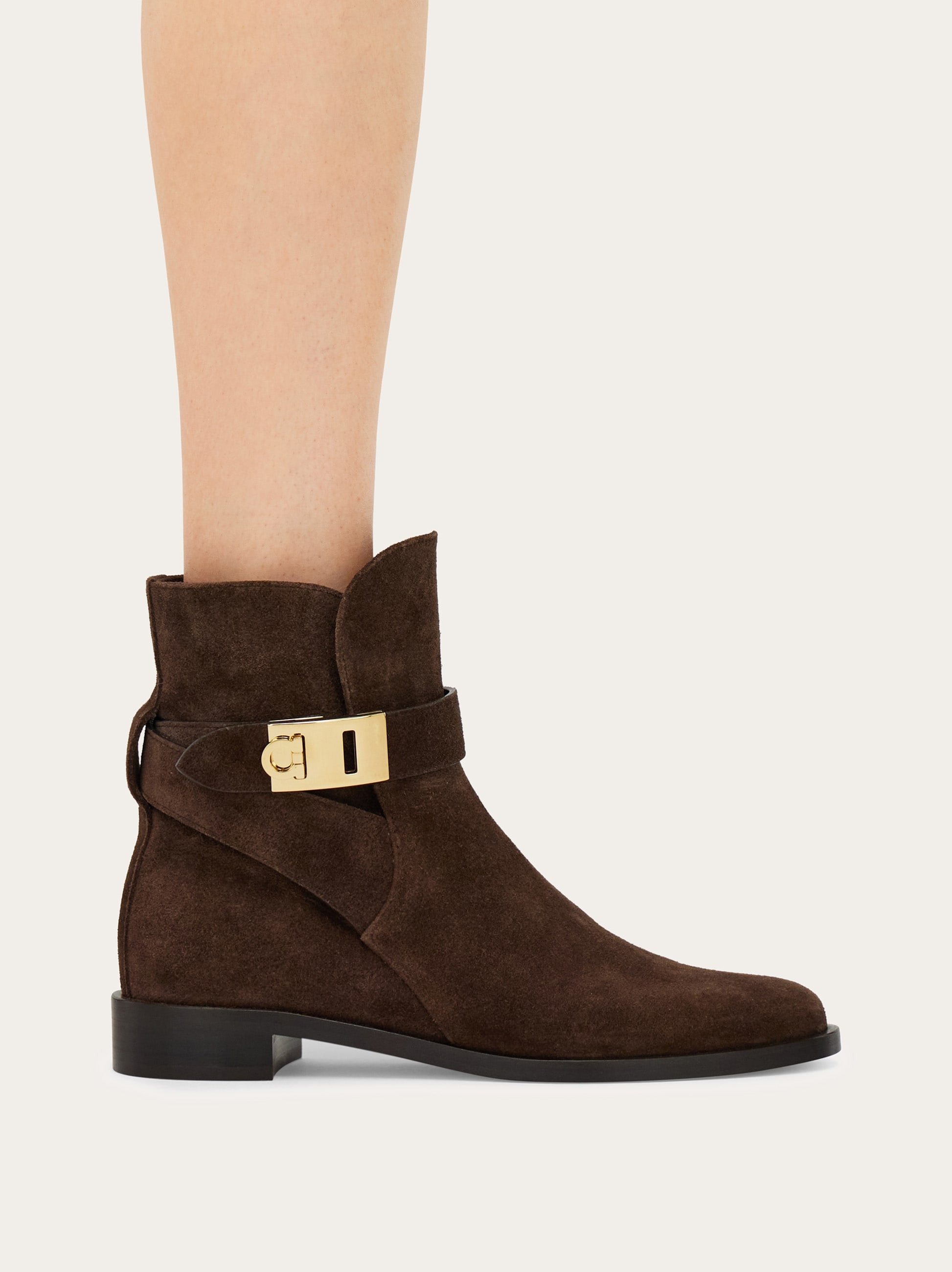 Hug buckle ankle boot - 4
