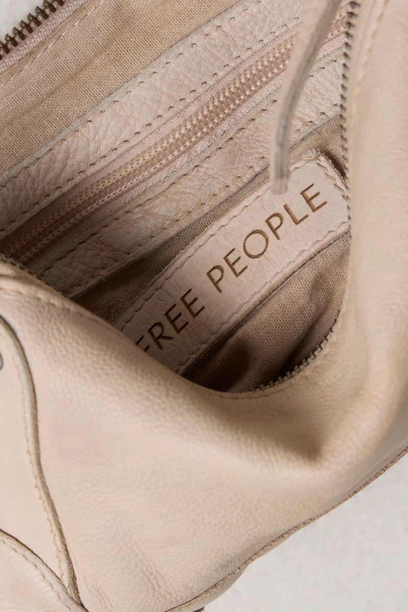 Lillie Leather Shoulder Bag 5