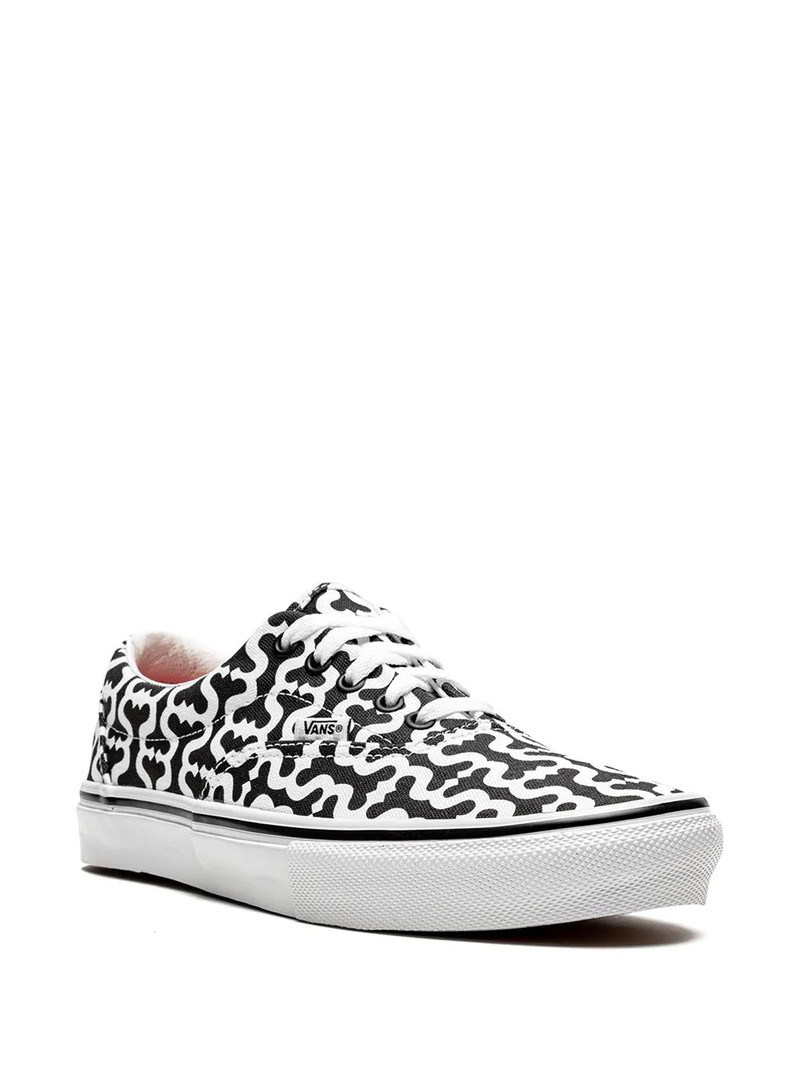 Vans x Supreme Skate Era sneakers outlook