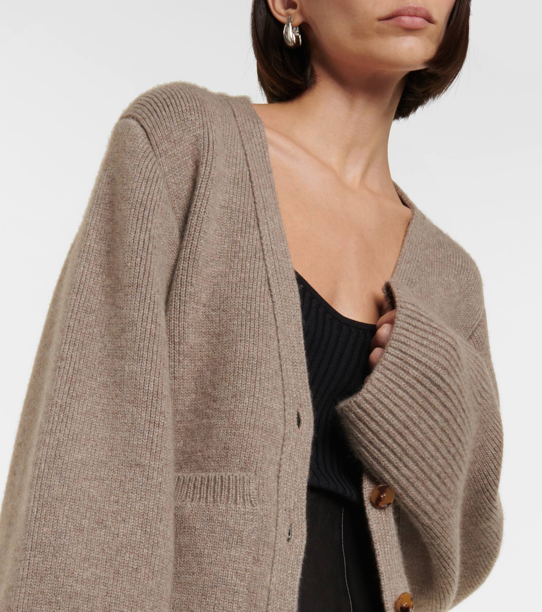 Scarlet cashmere-blend cardigan - 4