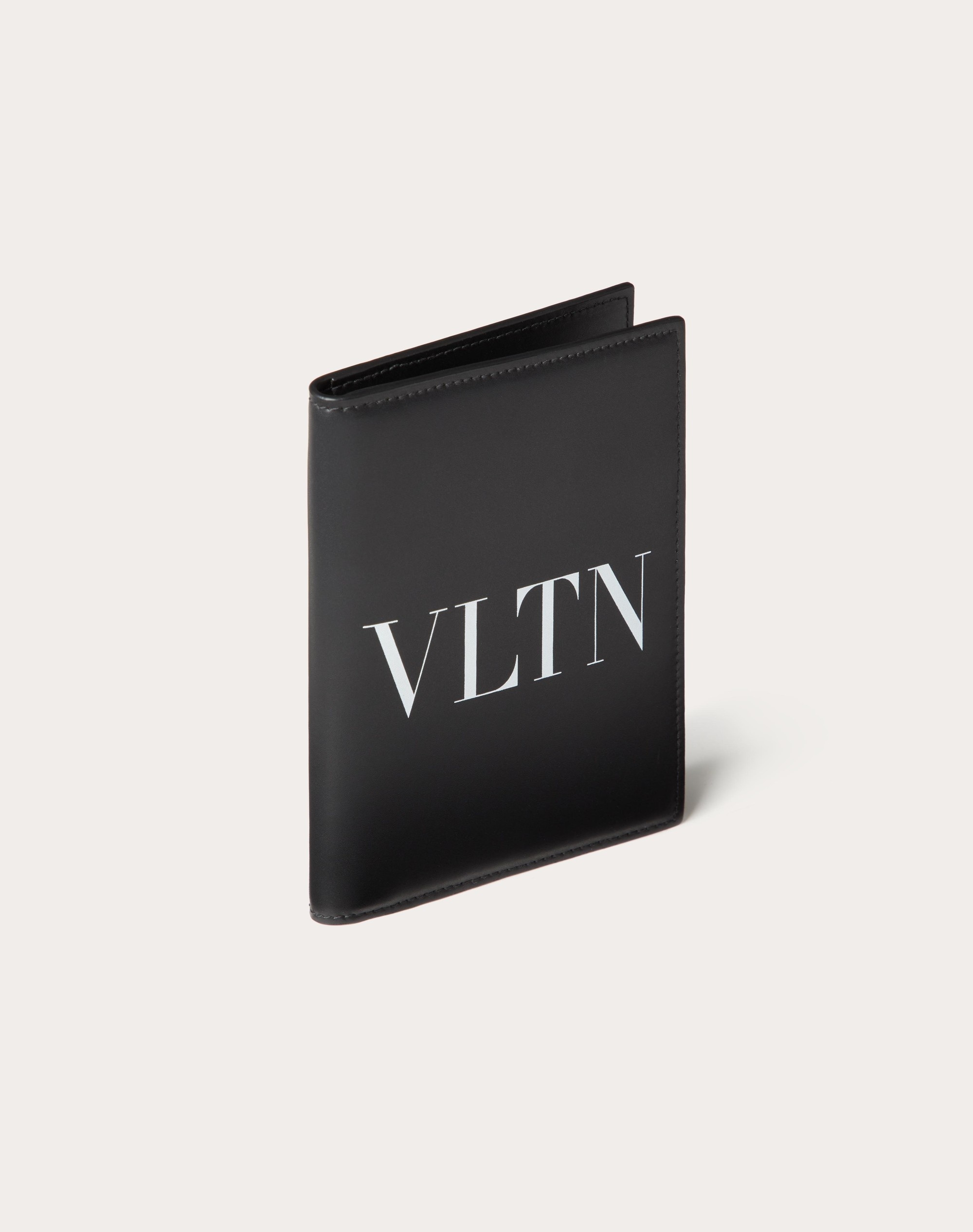 VLTN PASSPORT COVER IN CALFSKIN - 4