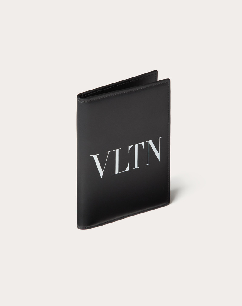 VLTN PASSPORT COVER IN CALFSKIN 4