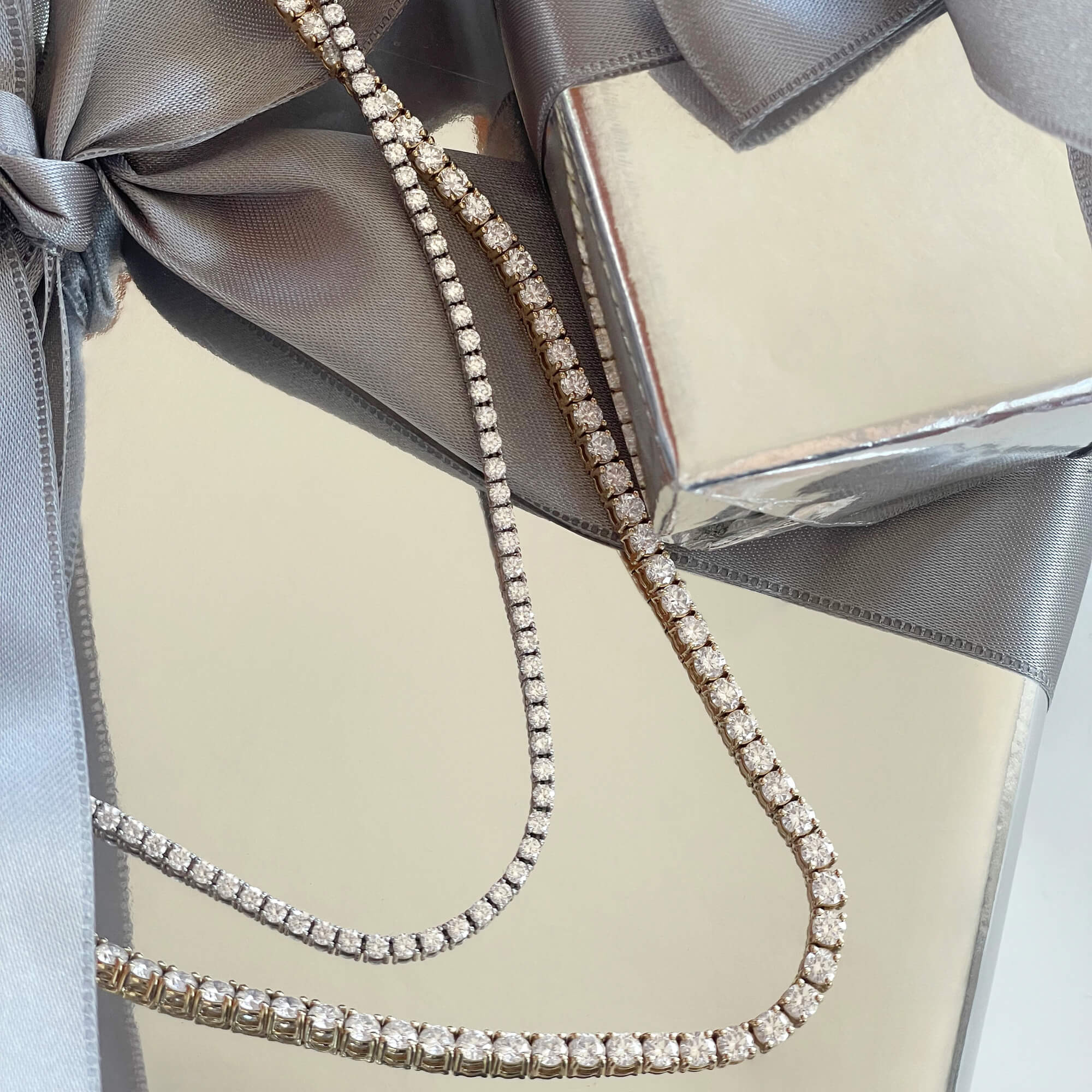 Unflippable Tennis Necklace in White Gold - 11