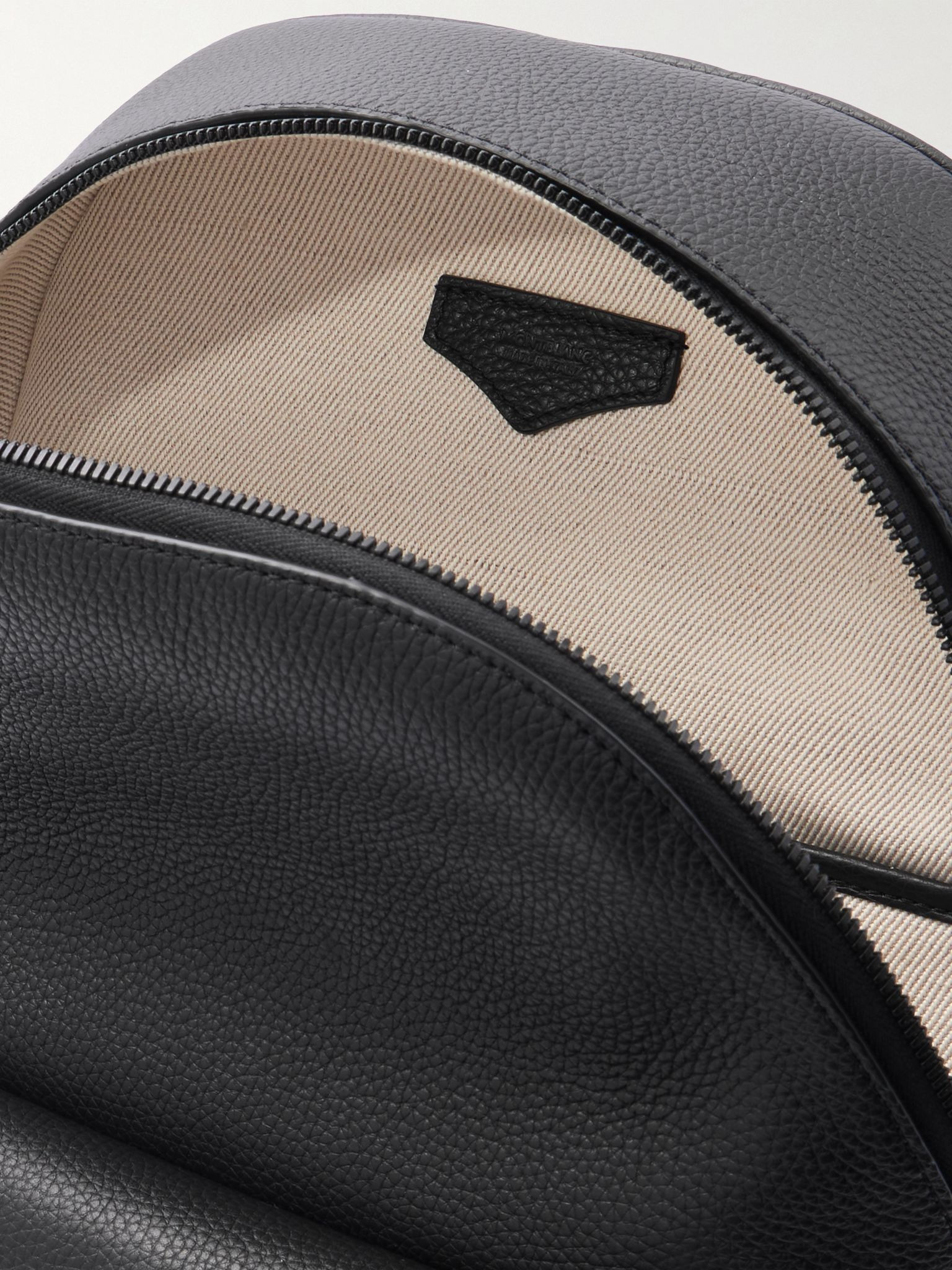M-Lock 4810 Full-Grain Leather Backpack Black - 5