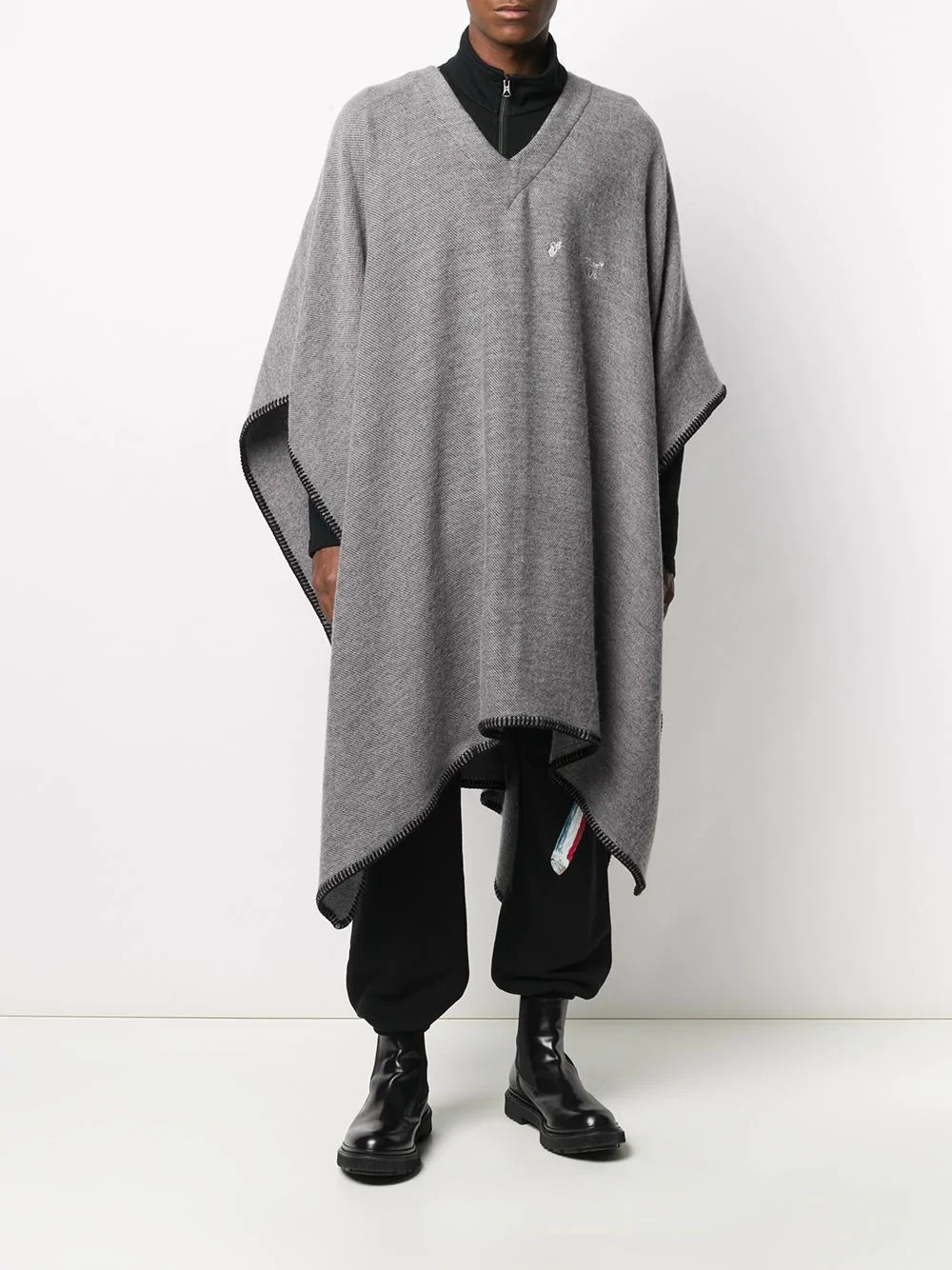 oversized Arrows poncho - 2