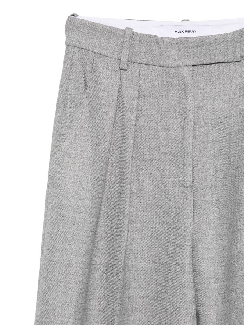 pleated trousers 3