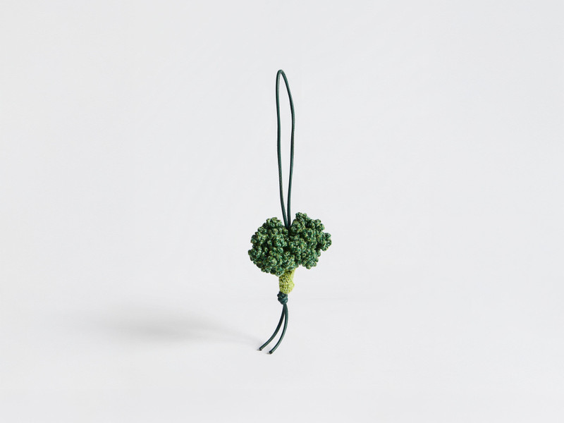 JW Anderson HAND-CROCHETED BROCCOLI CHARM outlook