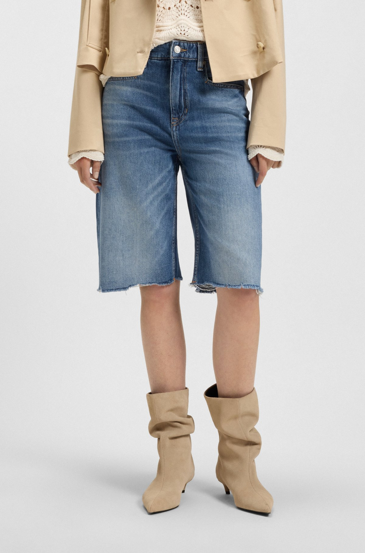 KNEE-LENGTH DENIM SHORTS WITH RAW HEM - 2