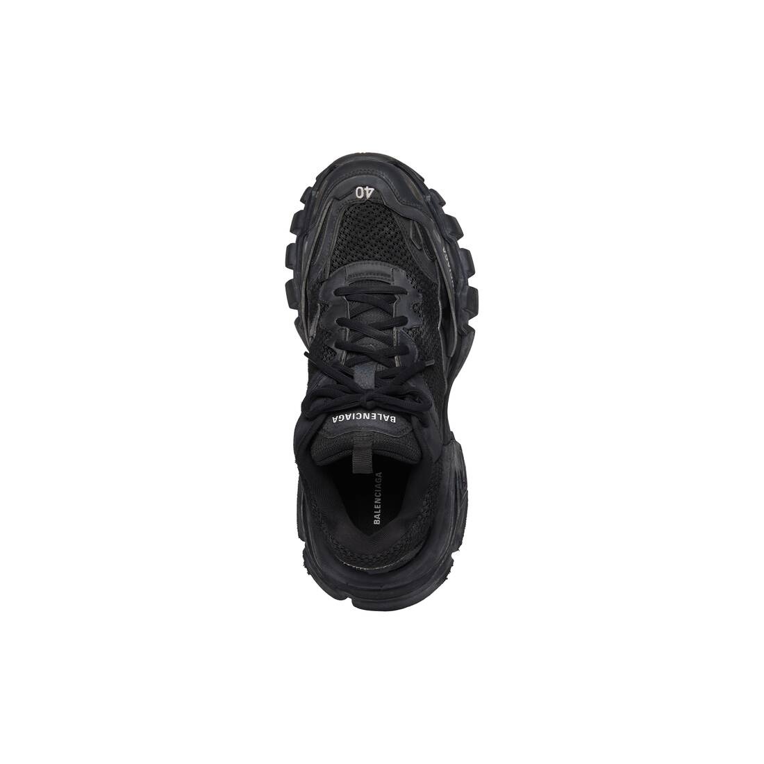 Men's Track.3 Sneaker in Black - 6
