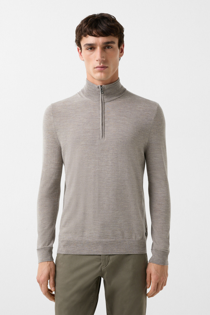 Ouri Half-zippered sweater in Beige 2