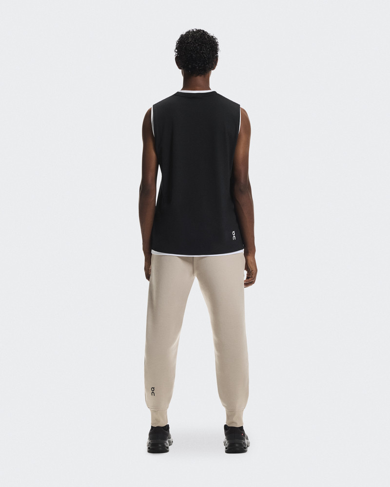 On Focus Tech Sweatpants outlook