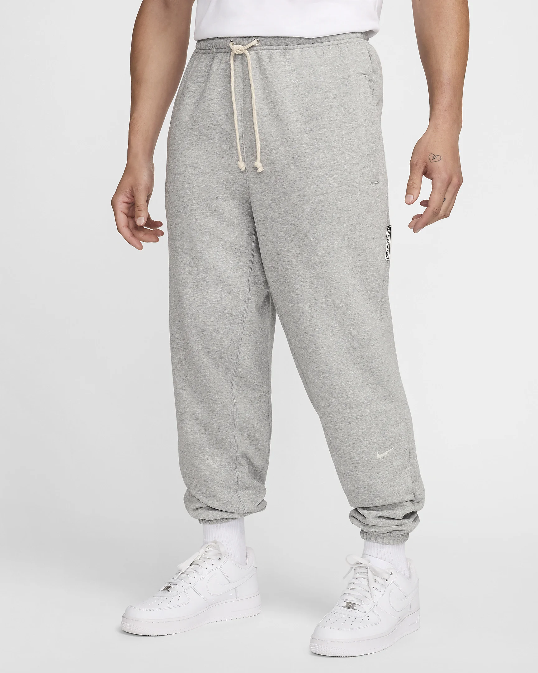 Nike Standard Issue Men's Dri-FIT Basketball Pants - 1
