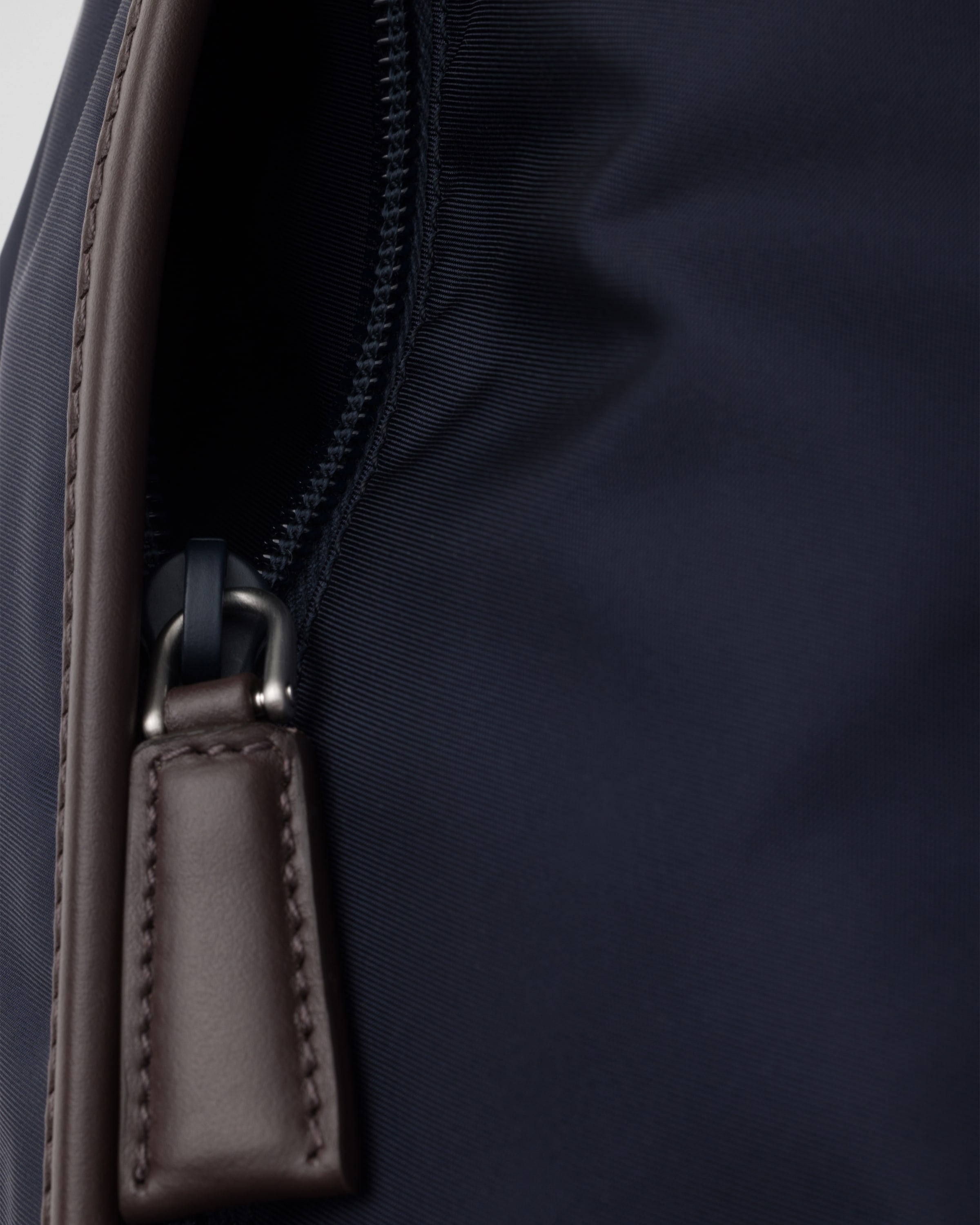 Small Re-Nylon and leather shoulder bag - 6