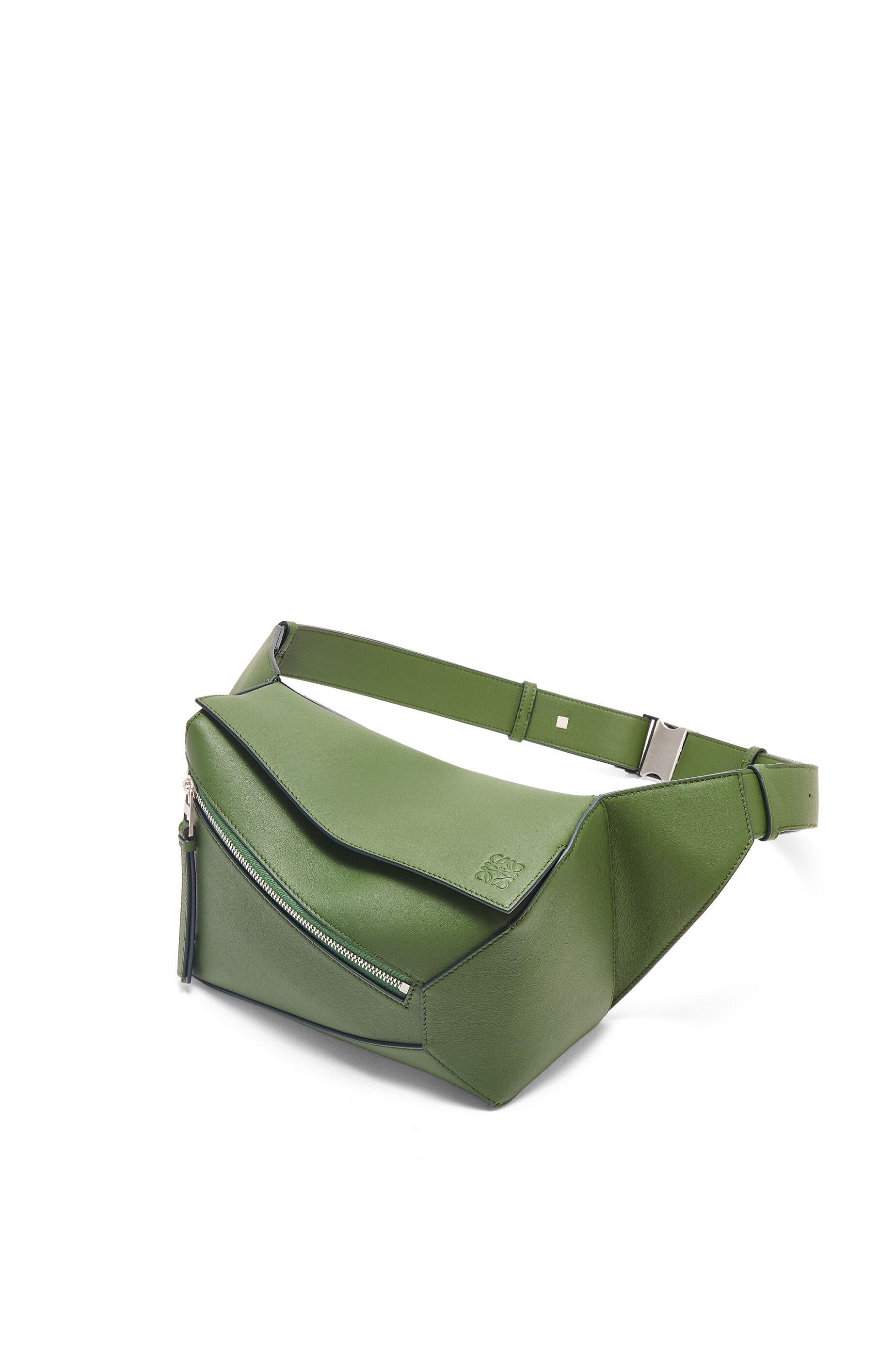 Small Puzzle bumbag in classic calfskin - 3