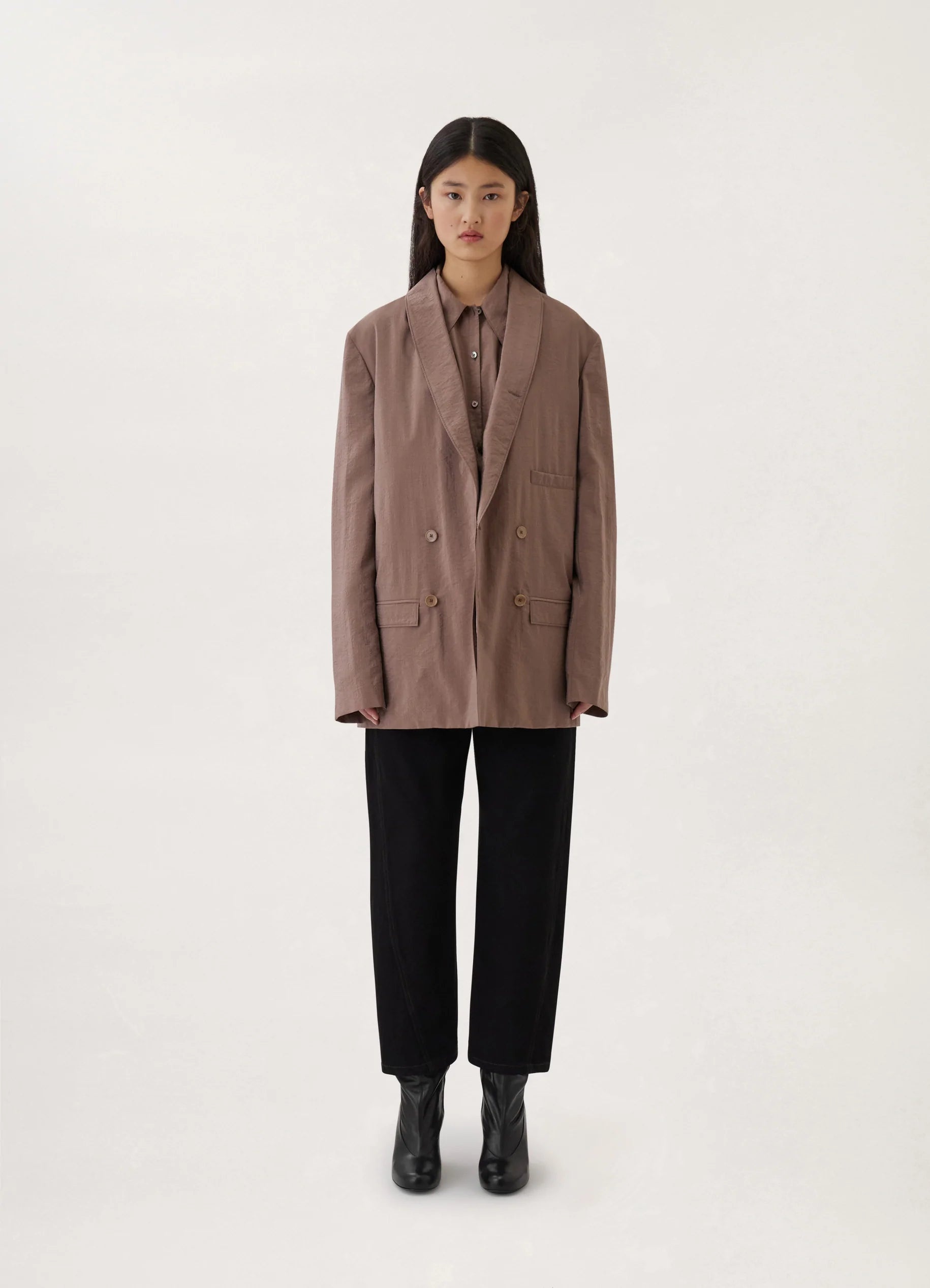 BELTED DOUBLE BREASTED JACKET
DRY SILK - 4