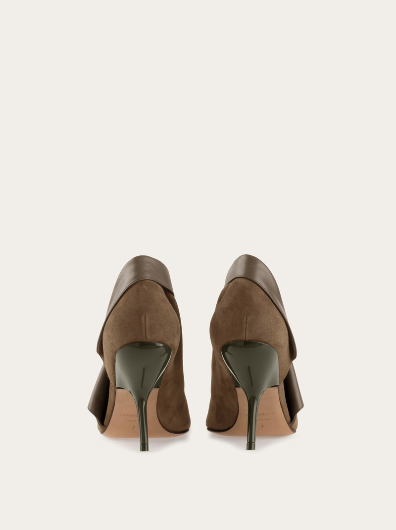 FERRAGAMO Eva pump soft outlook