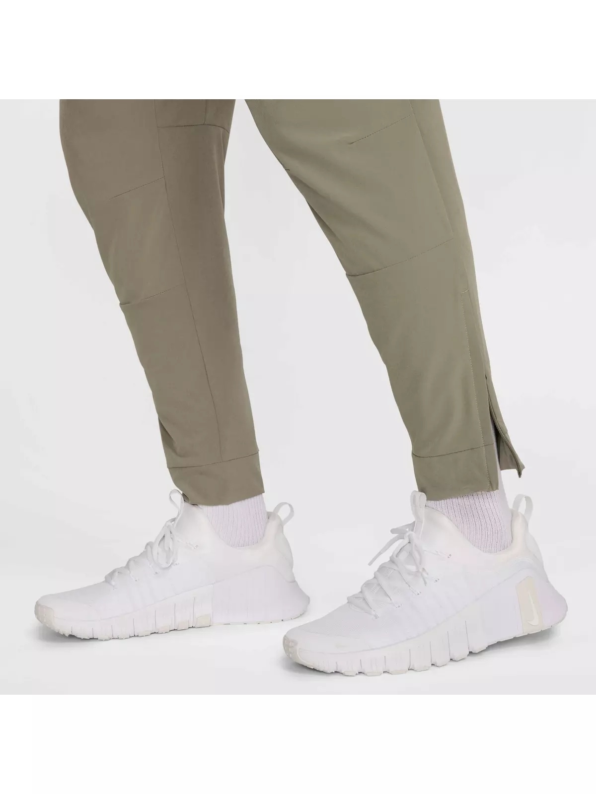 Men's Unlimited Dri-FIT Zippered Cuff Versatile Pants - 6