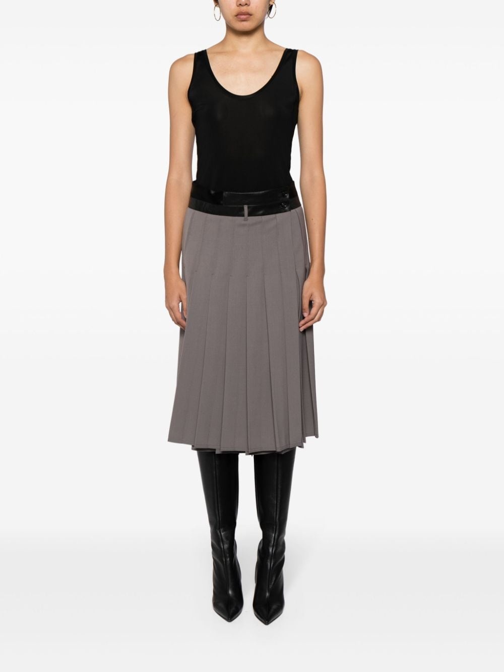 scoop-neck sleeveless top - 2