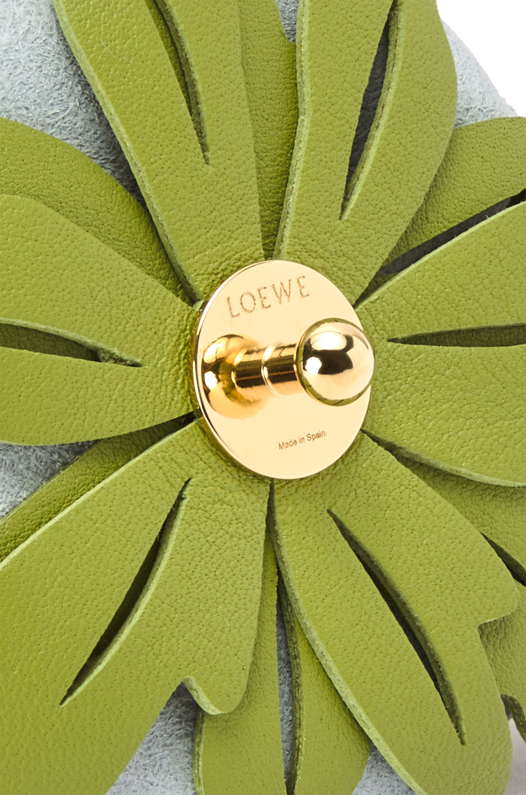 Pansy stud flower in classic calfskin - 5