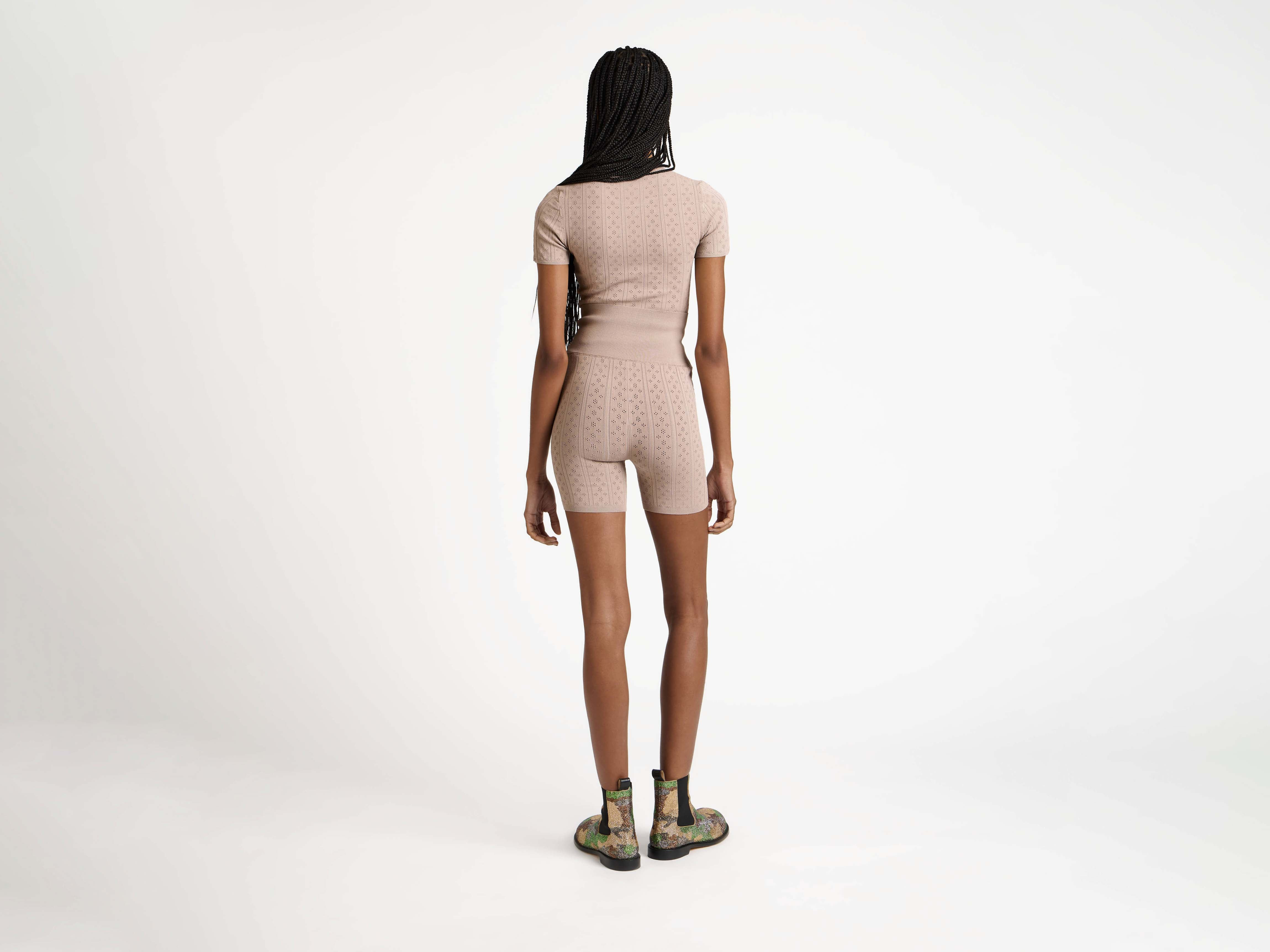 KNITTED POINTELLE FITTED SHORTS IN TAUPE - 3