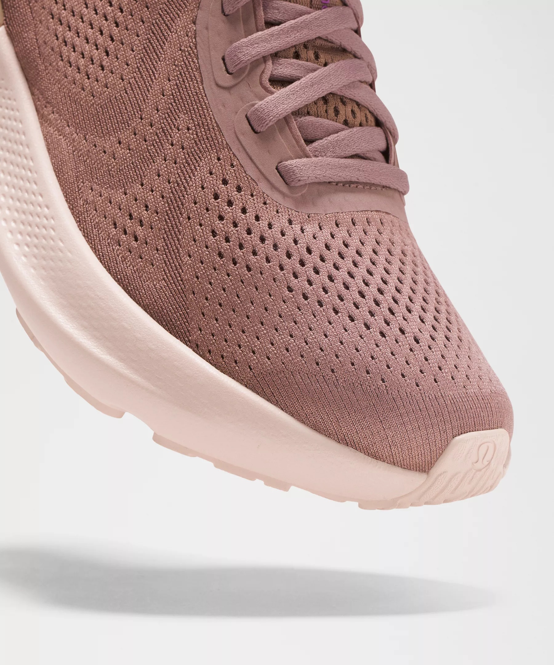 Women's Beyondfeel Running Shoe - 8