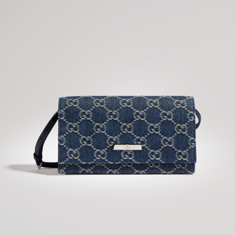 Small pouch with strap and Gucci plaque 1