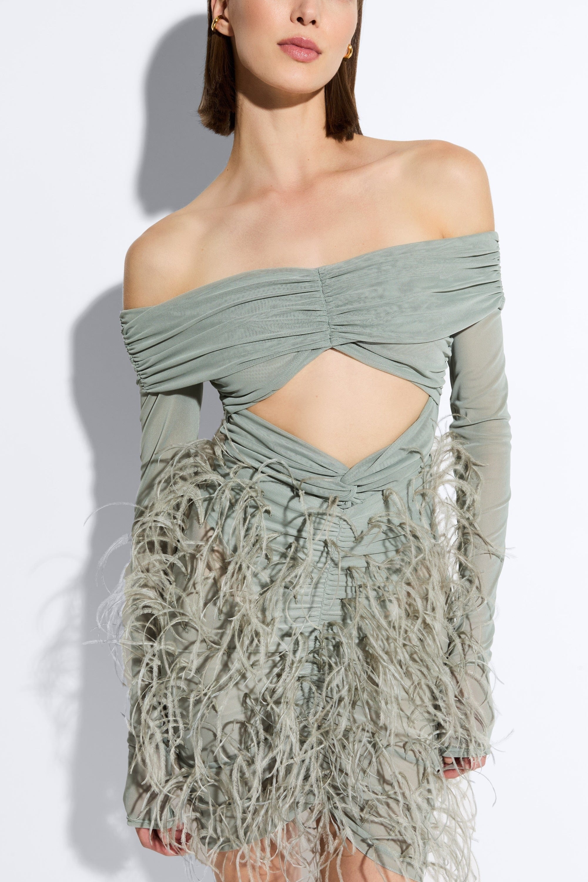 Mesh Off The Shoulder Cut Out Ruched Bodysuit - 4