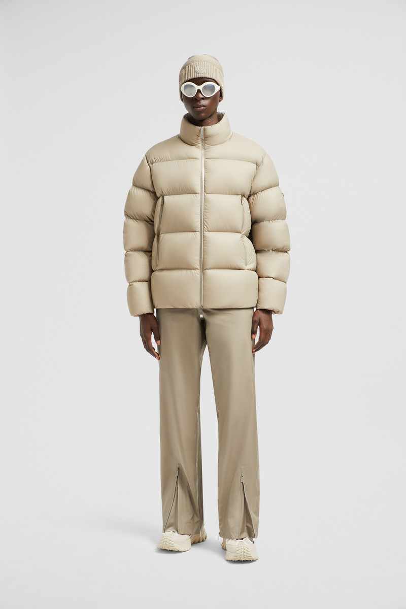 Moncler Tarn Short Down Jacket outlook