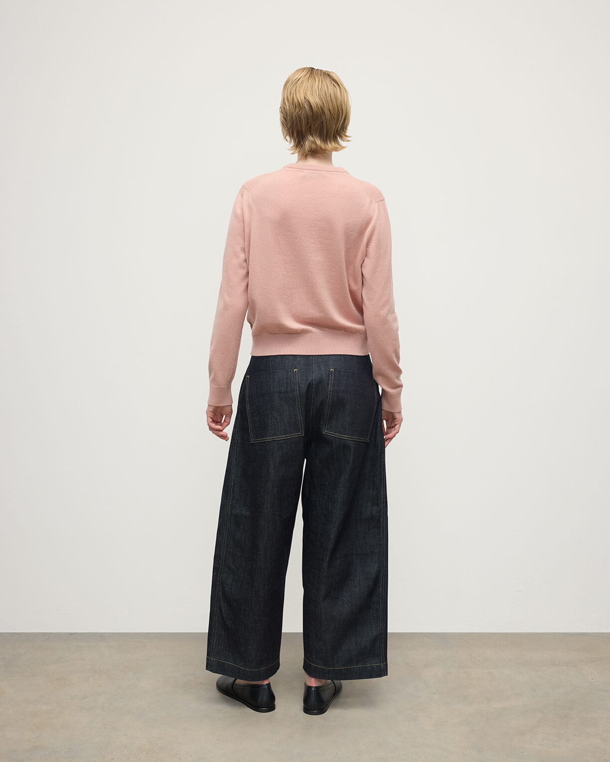 Classic Cashmere Pink Round Neck Jumper - 4