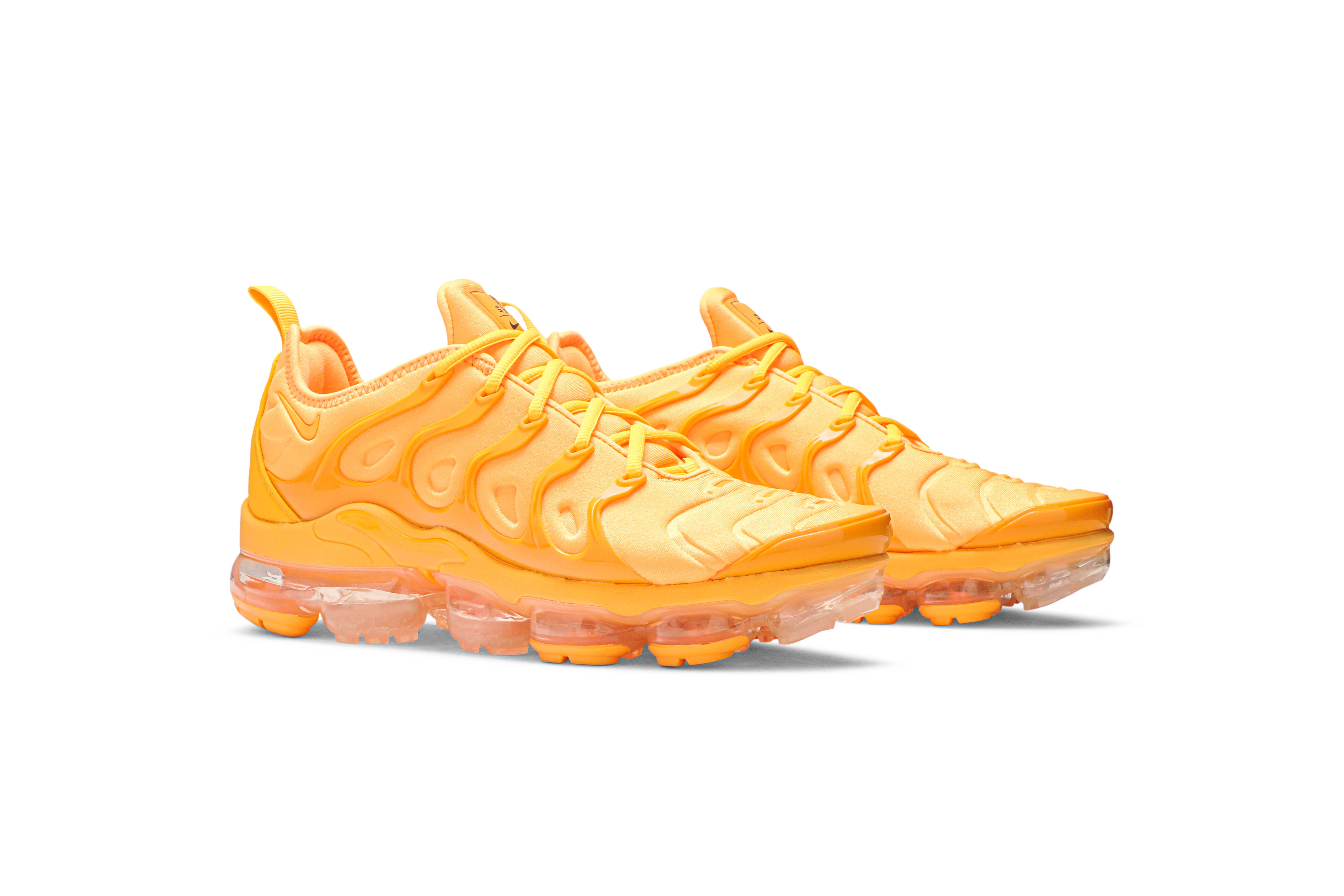 Wmns Air VaporMax Plus 'Orange' - 8