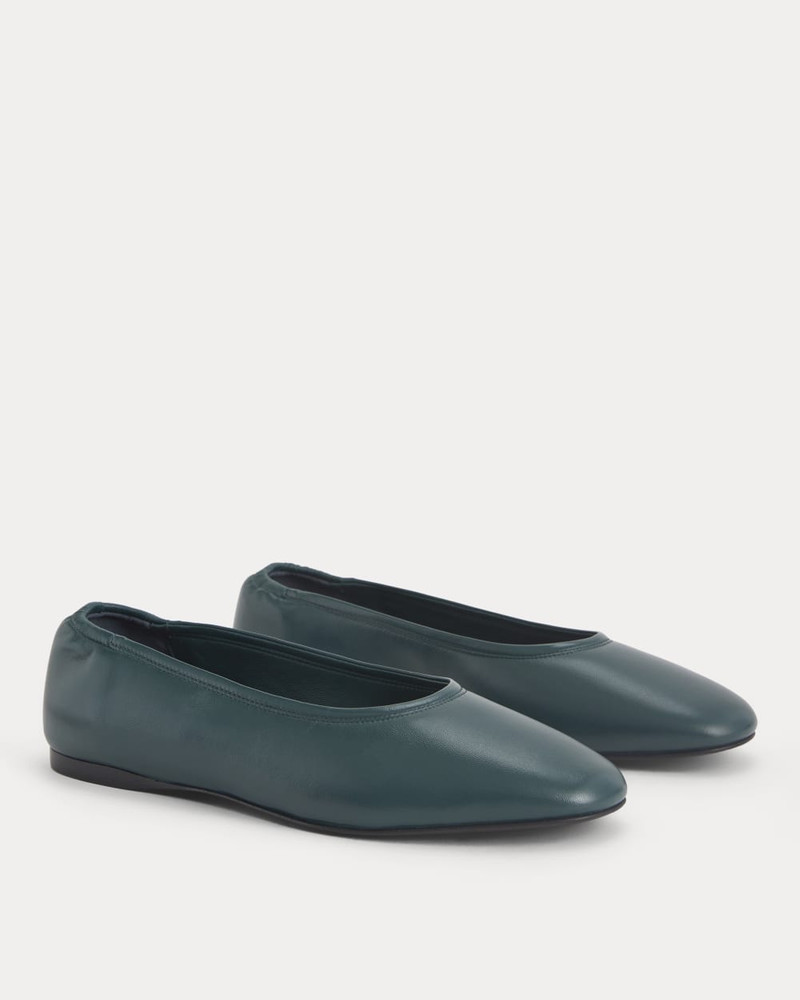EVERLANE MADE IN ITALY FLAT outlook