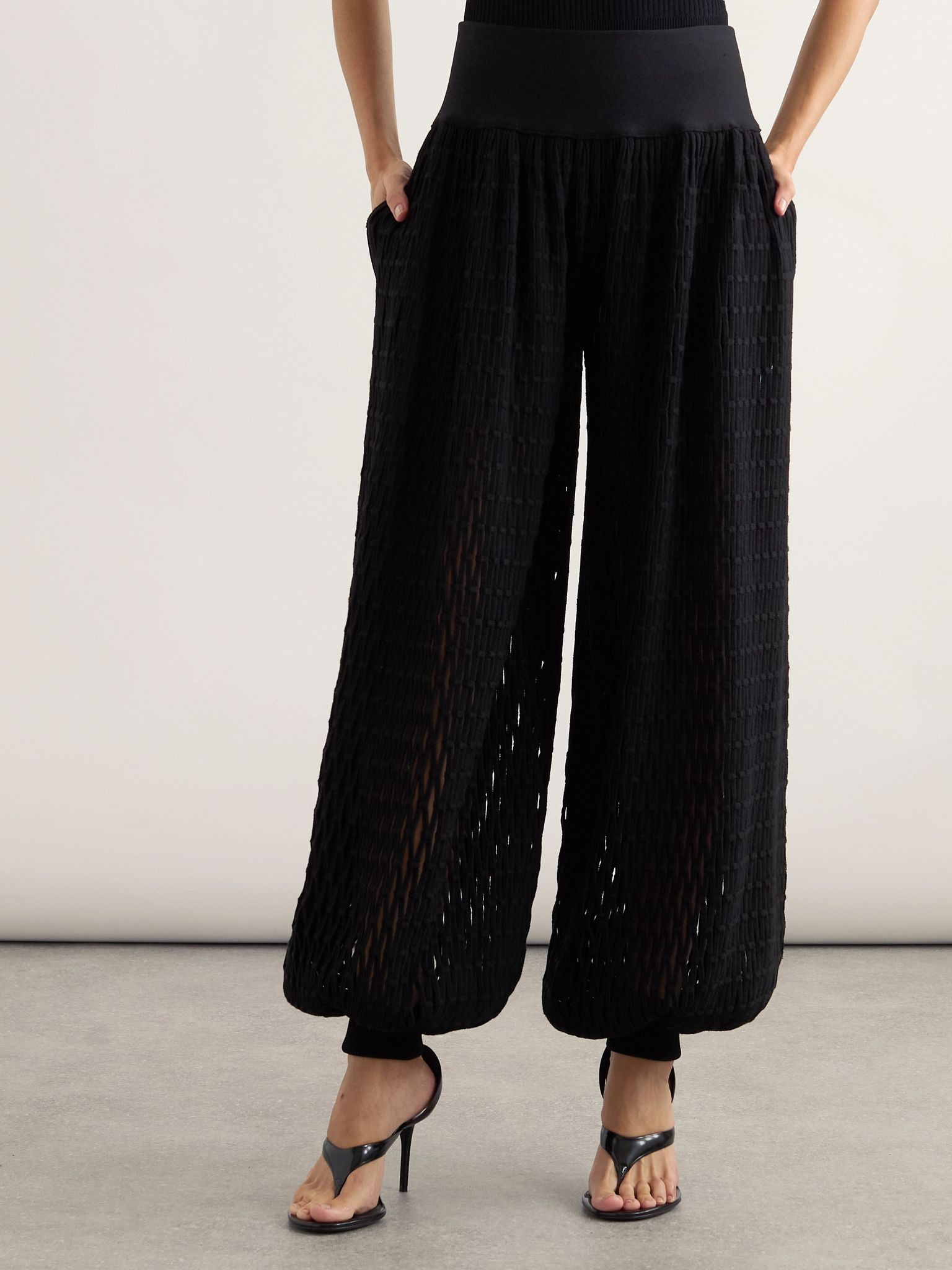 Open-knit tapered pants Black - 3
